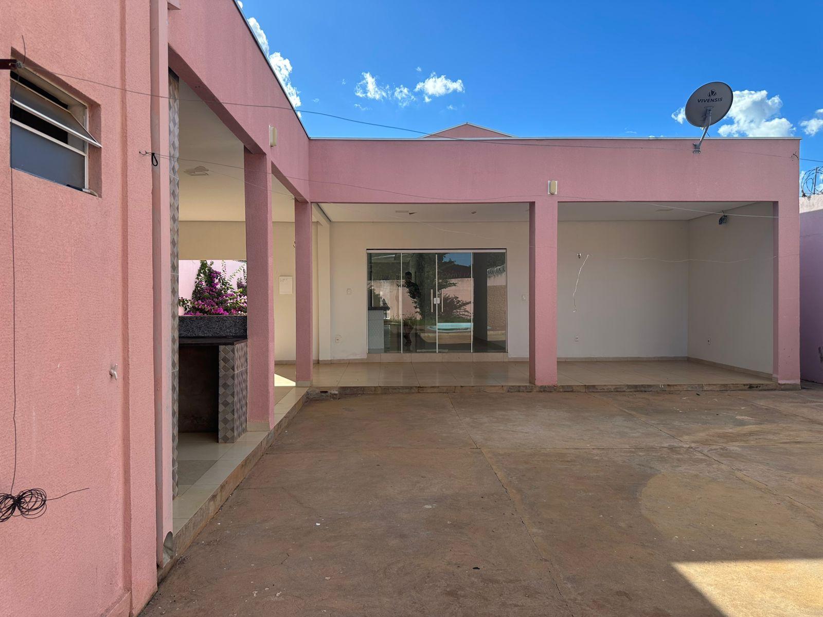 Casa com 3 suítes no Centro de Poconé – MT - Image# 21