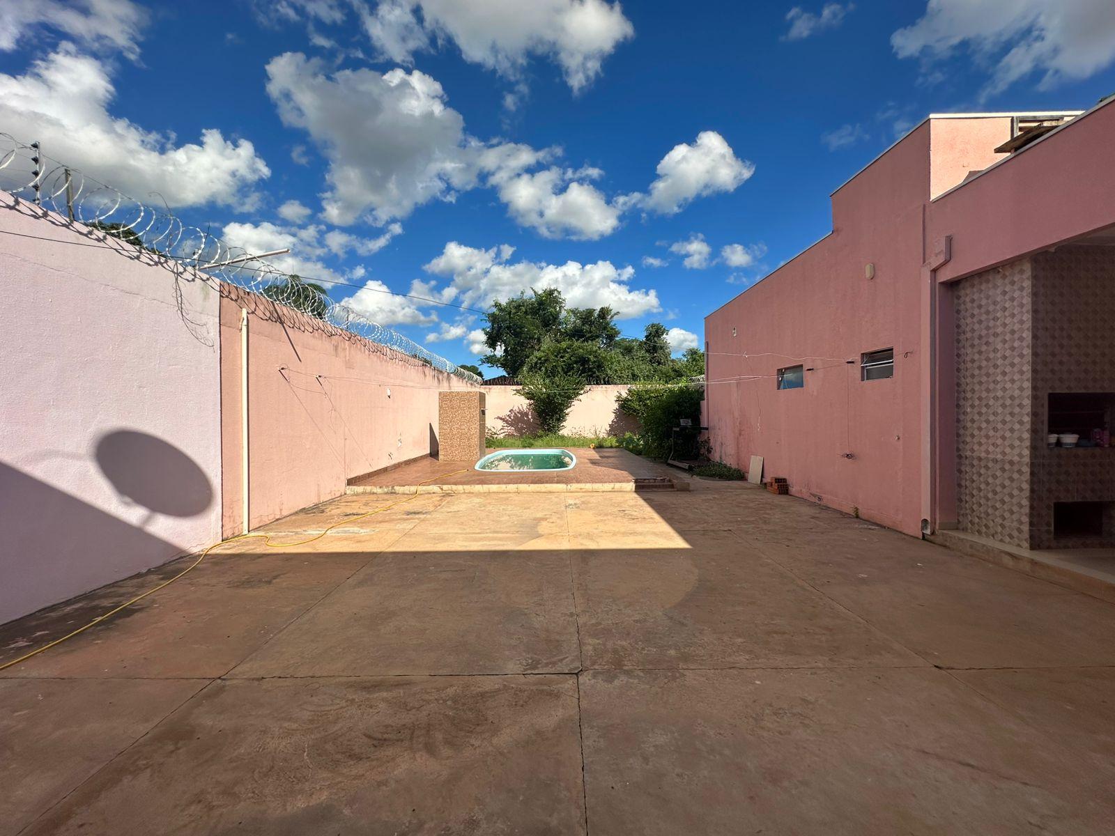 Casa com 3 suítes no Centro de Poconé – MT - Image# 22