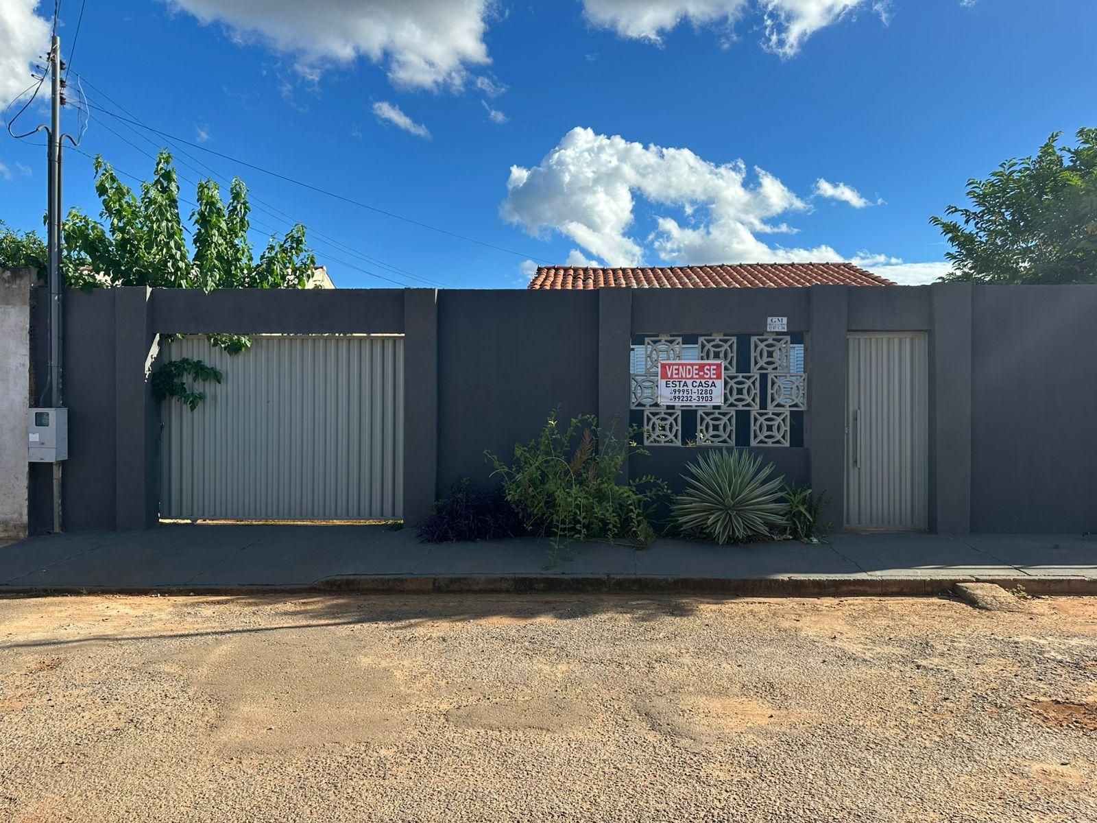 Casa à venda – Bairro Bom Pastor, Poconé – MT - Image# 1