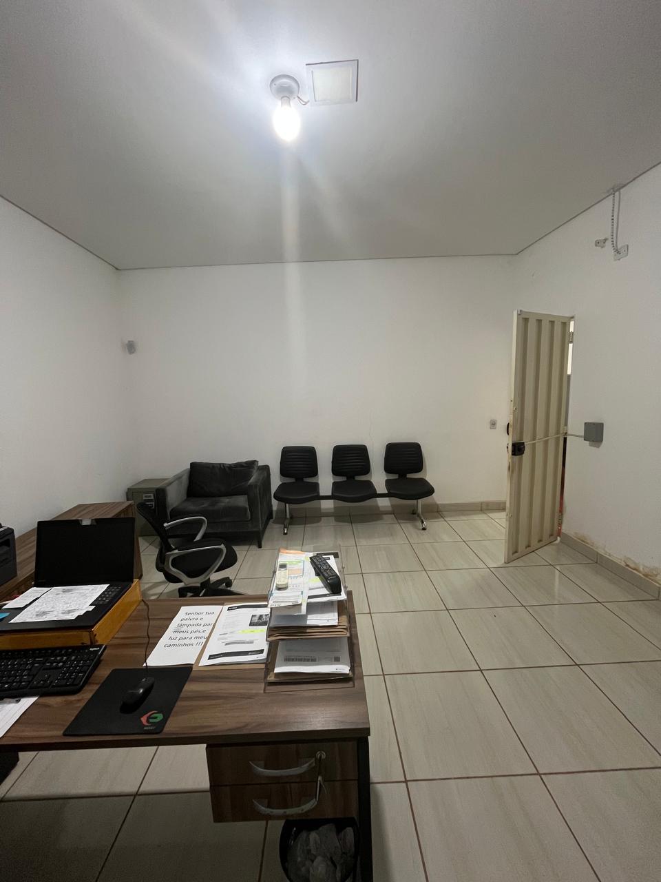 Imóvel Comercial – Oportunidade no Centro de Poconé - Image# 12