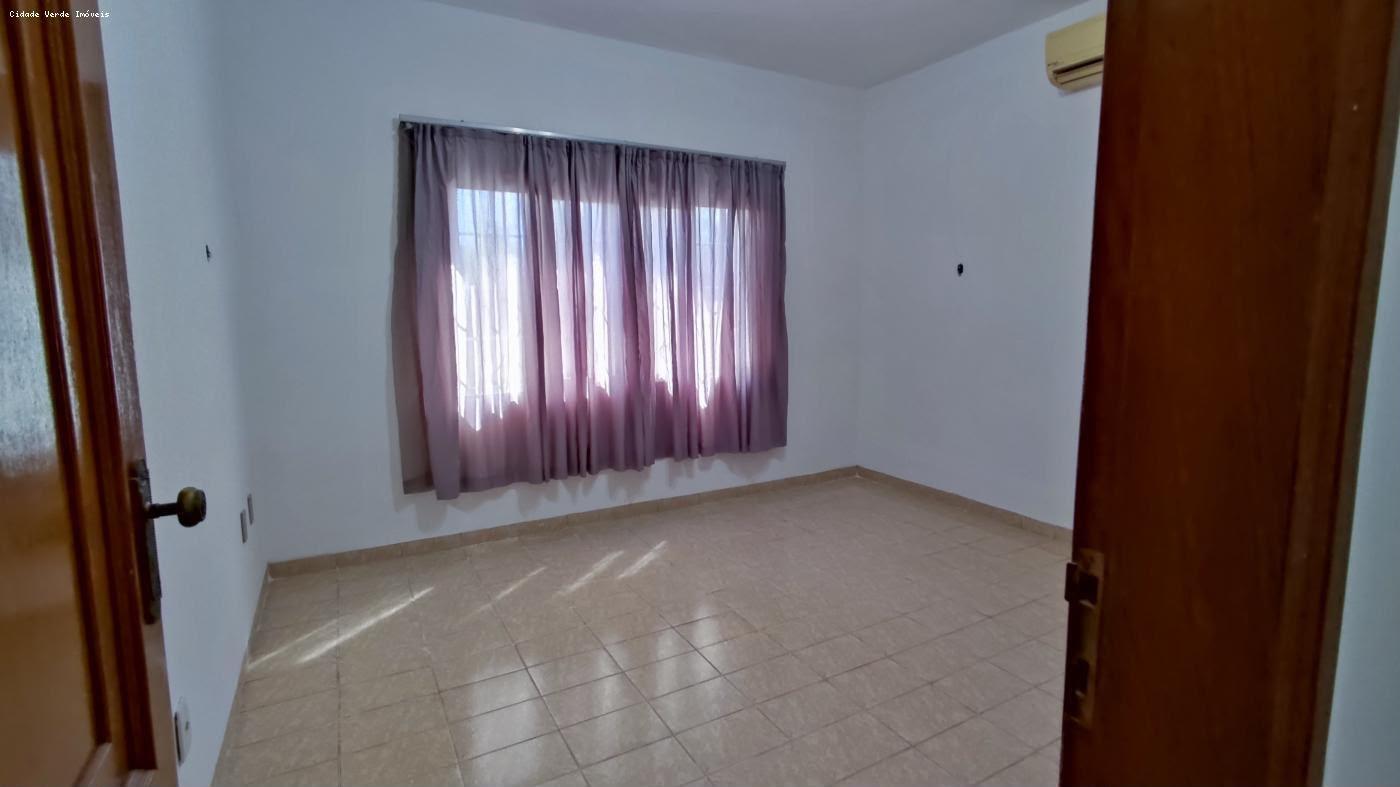Casa ampla de esquina no Centro de Poconé – MT - Image# 17