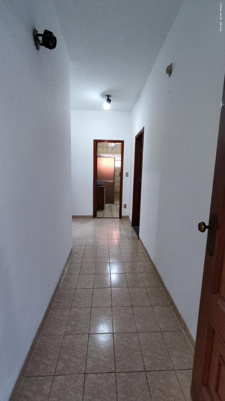 Casa ampla de esquina no Centro de Poconé – MT - Image# 12