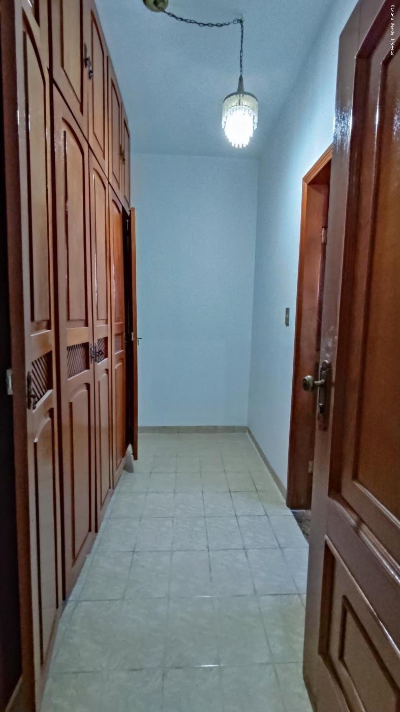 Casa ampla de esquina no Centro de Poconé – MT - Image# 15